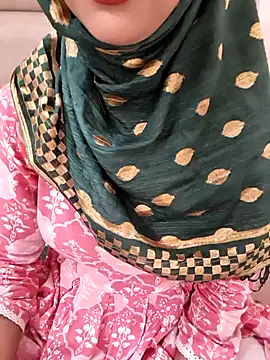 Snapshot of Indian-Aleena chatting on 04-20-26, 06:49 Indian-Aleena online show from 04-20-26, 06:49