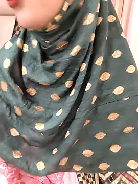 Snapshot of Indian-Aleena chatting on 05-02-26, 06:18 Indian-Aleena online show from 05-02-26, 06:18