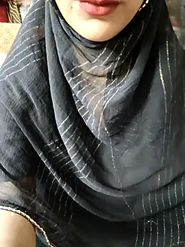 Snapshot of Indian-Aleena chatting on 05-05-26, 07:00 Indian-Aleena online show from 05-05-26, 07:00