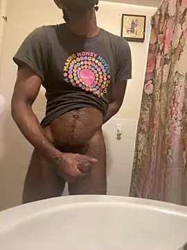 Snapshot of BigBDMari chatting on 09-08-25, 11:48 BigBDMari online show from 09-08-25, 11:48