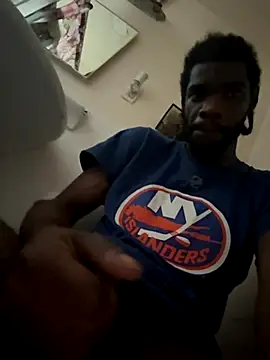 Snapshot of BigBDMari chatting on 09-24-25, 10:13 BigBDMari online show from 09-24-25, 10:13