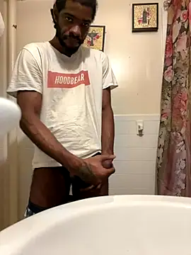 Snapshot of BigBDMari chatting on 11-09-25, 12:42 BigBDMari online show from 11-09-25, 12:42