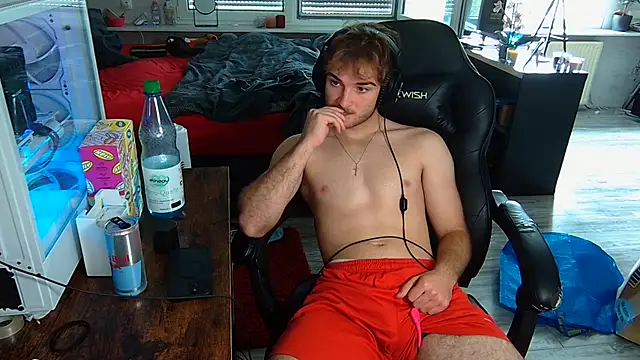 Snapshot of Rudi2007Eye chatting on 09-22-25, 09:55 Rudi2007Eye online show from 09-22-25, 09:55