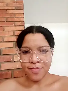 VictoriDior online show from 09-14-25, 03:44