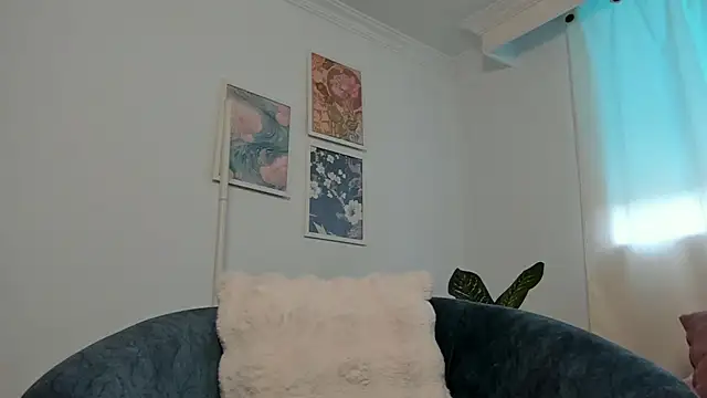 canelleGarces online show from 02-12-26, 12:55