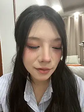 yuanyuanzi99 online show from 10-06-25, 03:53