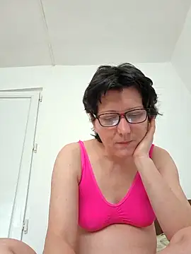 Vera Elle online show from 05-21-26, 06:42