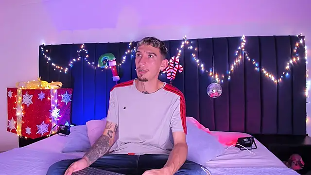 dominik thompson777 online show from 11-22-25, 05:17