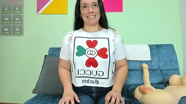 Snapshot of loreen_grey chatting on 09-10-25, 08:09 loreen grey online show from 09-10-25, 08:09