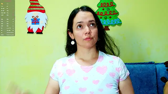 Snapshot of loreen_grey chatting on 12-17-25, 08:04 loreen grey online show from 12-17-25, 08:04