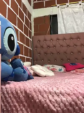 Rachellcooperrr online show from 04-24-26, 11:18