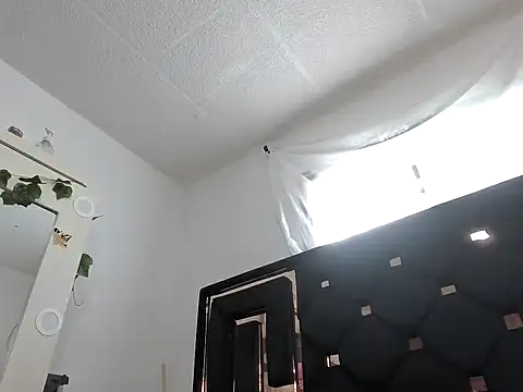 Snapshot of vegacristal88 chatting on 10-14-25, 02:40 vegacristal88 online show from 10-14-25, 02:40