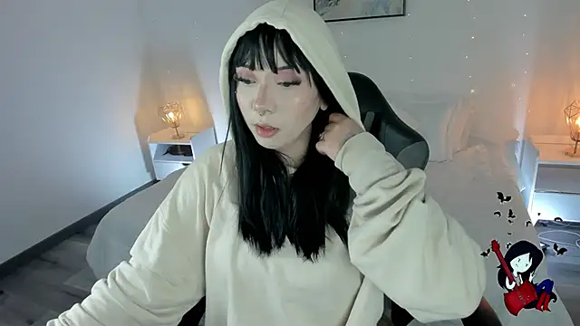 Snapshot of Noahcryptic chatting on 10-30-25, 06:04 Noahcryptic online show from 10-30-25, 06:04