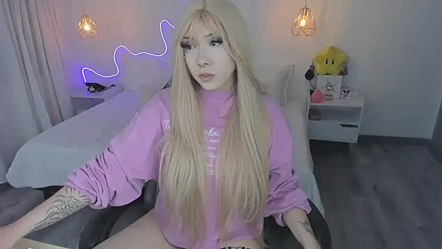 Snapshot of Noahcryptic chatting on 01-11-26, 11:32 Noahcryptic online show from 01-11-26, 11:32