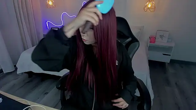 Snapshot of Noahcryptic chatting on 01-18-26, 04:49 Noahcryptic online show from 01-18-26, 04:49