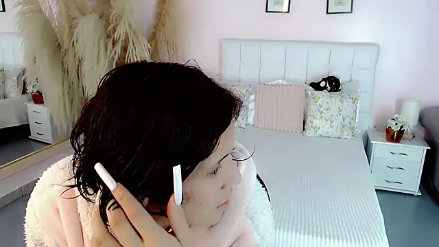 nathalialoes1 online show from 11-20-25, 06:51