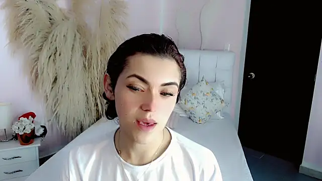 nathalialoes1 online show from 12-05-25, 06:15