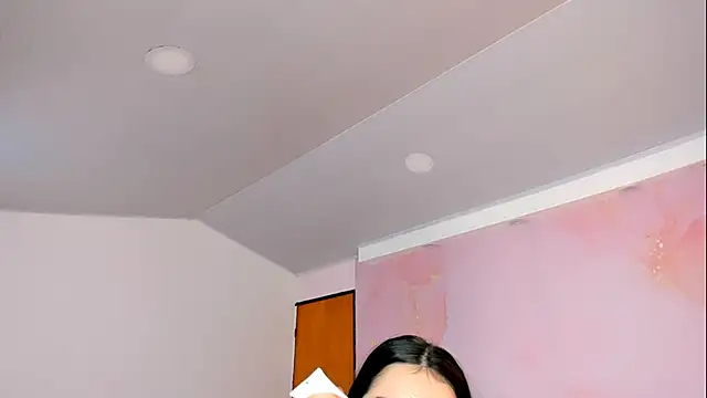 milk candy18 online show from 10-05-25, 12:25