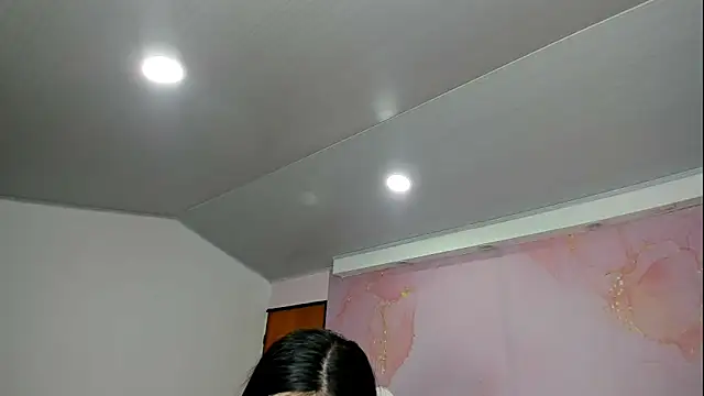 milk candy18 online show from 10-31-25, 11:39