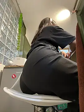 Snapshot of sisylucky chatting on 04-06-26, 04:52 sisylucky online show from 04-06-26, 04:52