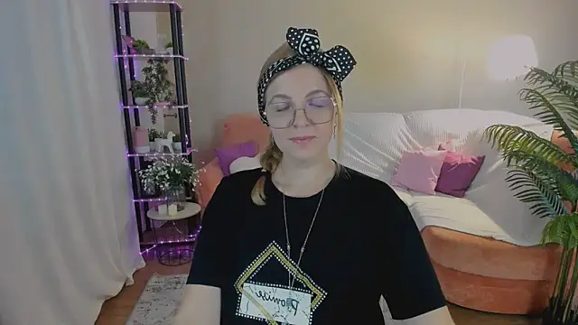 YourUniverser online show from 09-08-25, 03:22