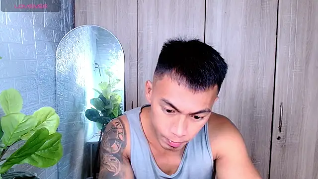 PinooyMilker online show from 04-15-26, 03:24