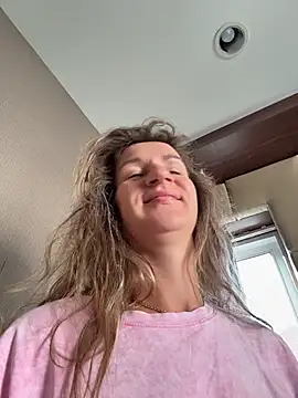 EvvaMur online show from 11-28-25, 01:41