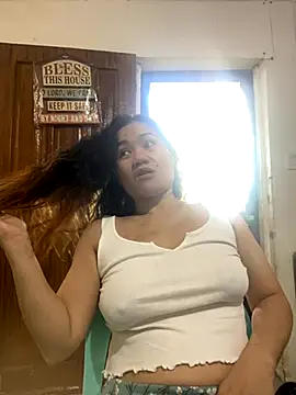 Snapshot of wildpussycat69 chatting on 10-28-25, 06:17 wildpussycat69 online show from 10-28-25, 06:17