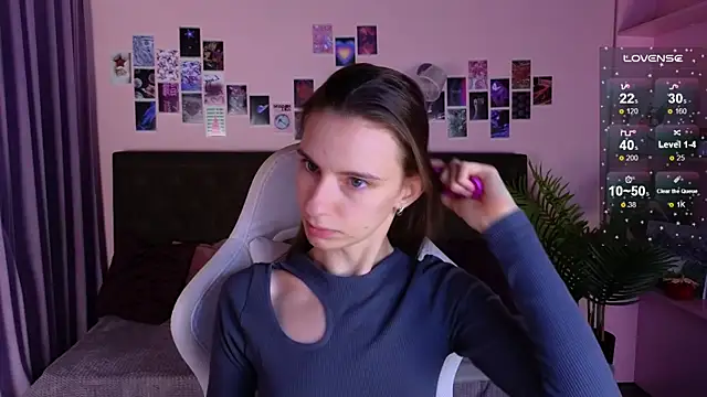 kaleriyaa  online show from 09-14-25, 01:27