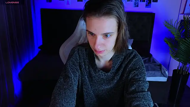 kaleriyaa  online show from 09-20-25, 01:28