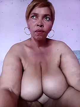 yummyhottie-clit online show from 10-09-25, 12:58