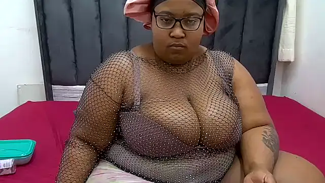 CocoFlames23 online show from 09-23-25, 06:33