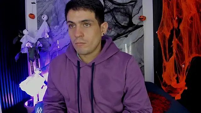 William Steel  online show from 10-22-25, 03:51