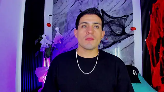 William Steel  online show from 10-26-25, 03:56