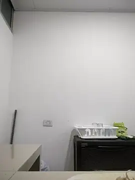 Snapshot of Nala1986 chatting on 09-24-25, 12:47 Nala1986 online show from 09-24-25, 12:47