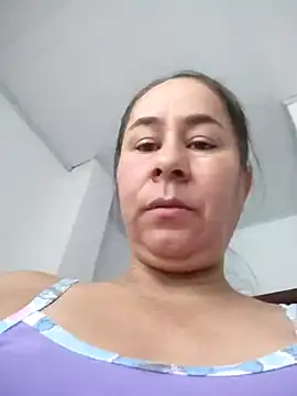 Snapshot of Nala1986 chatting on 09-27-25, 02:22 Nala1986 online show from 09-27-25, 02:22