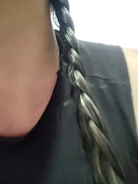 Snapshot of Nala1986 chatting on 10-03-25, 02:30 Nala1986 online show from 10-03-25, 02:30