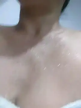 Snapshot of Nala1986 chatting on 10-06-25, 11:35 Nala1986 online show from 10-06-25, 11:35