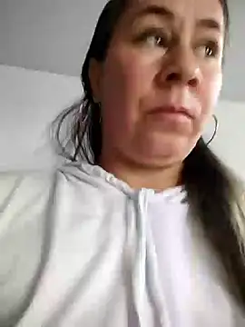 Snapshot of Nala1986 chatting on 10-14-25, 03:02 Nala1986 online show from 10-14-25, 03:02