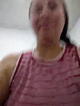 Snapshot of Nala1986 chatting on 10-17-25, 10:34 Nala1986 online show from 10-17-25, 10:34