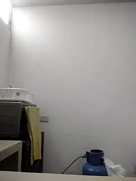 Nala1986 online show from 11-28-25, 03:36