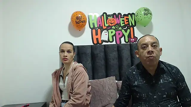 GabrielandAbigail online show from 10-06-25, 01:19