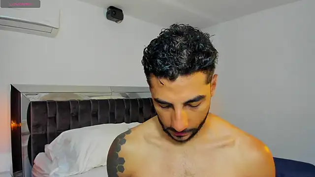 Snapshot of MARC_THOMPSON_ chatting on 09-17-25, 02:52 MARC THOMPSON online show from 09-17-25, 02:52