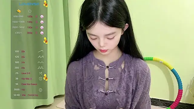 Snapshot of Nicole-13 chatting on 09-25-25, 10:41 Nicole-13 online show from 09-25-25, 10:41