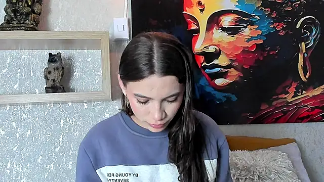 aitana baker  online show from 02-06-26, 03:11