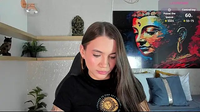 aitana baker  online show from 04-22-26, 04:04