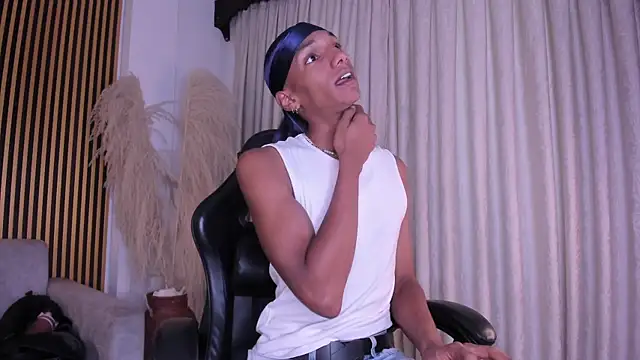 JulienSaint online show from 04-15-26, 12:12