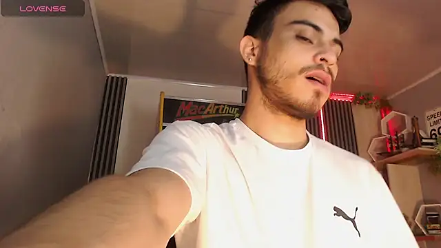 Bastian MCcormick online show from 12-14-25, 11:59