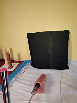 Snapshot of NiwarthanaSL chatting on 02-06-26, 08:18 NiwarthanaSL online show from 02-06-26, 08:18