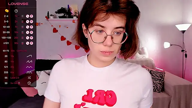 BellaCaress online show from 11-29-25, 02:25